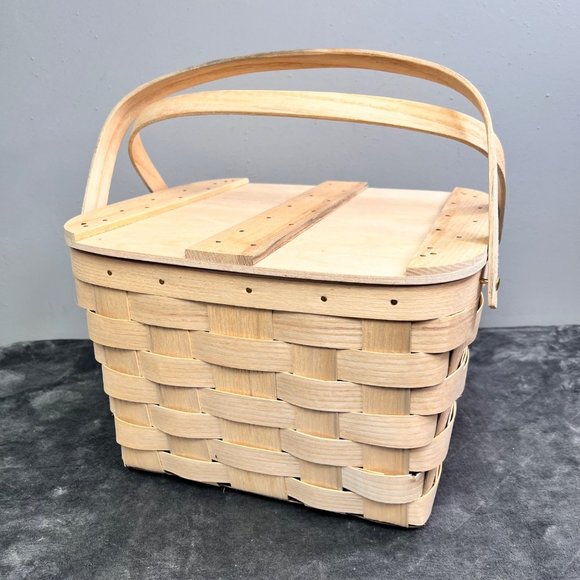 Peterboro Picnic Basket Natural Wood Riser Inside Woven Double Handles Logo - Picture 9 of 11